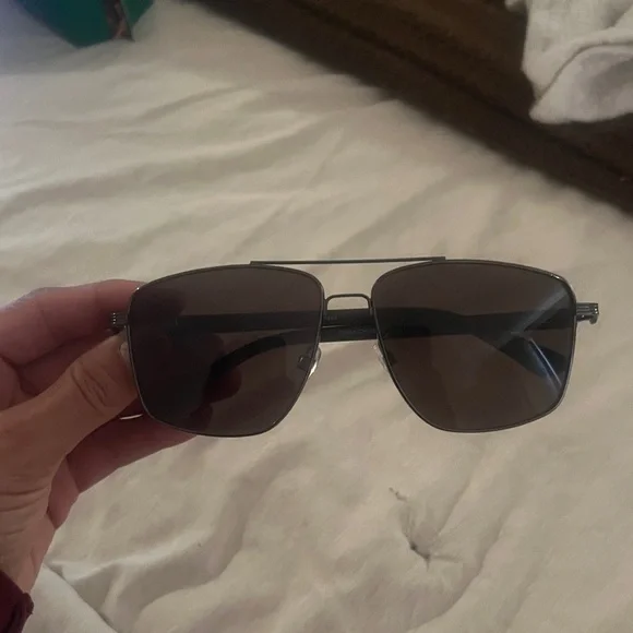 Stylish Black Foster Grant Aviator Sunglasses - Picture 5 of 5